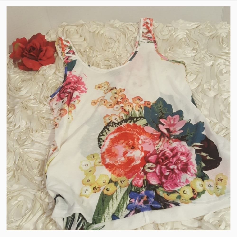 H&M Womens Sleeveless Top Floral - Size XS.